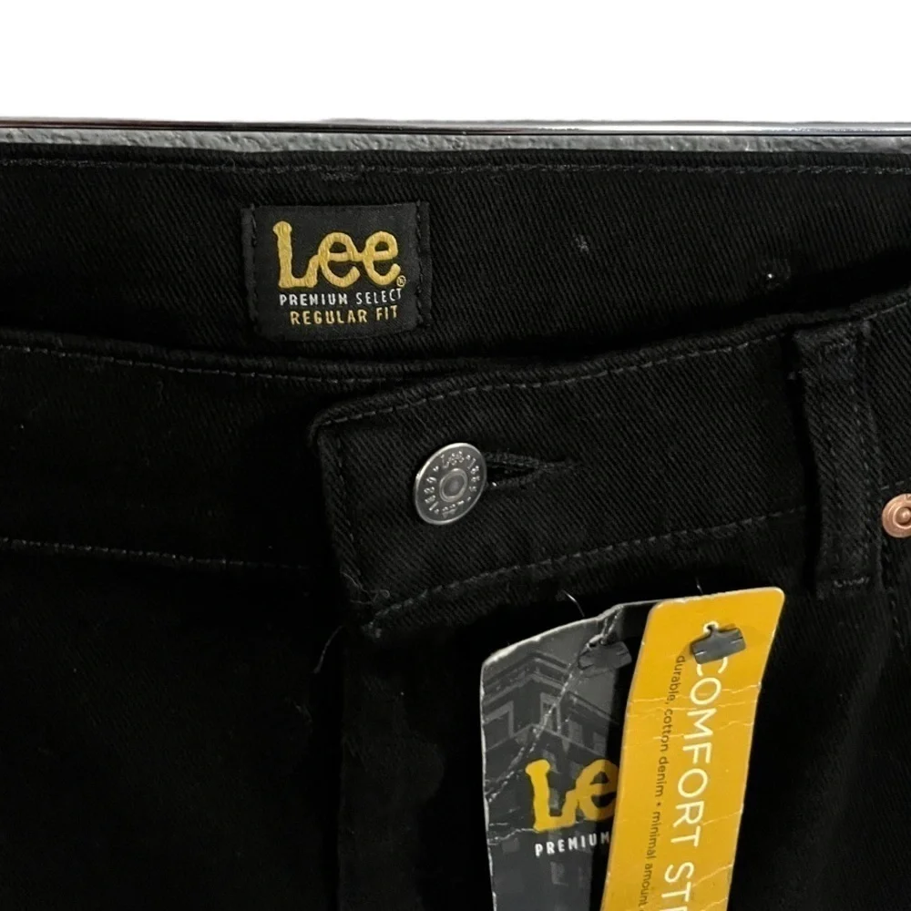 NWT REGULAR FIT STRAIGHT LEG JEAN:DOUBLE BLACK Size 40x 30